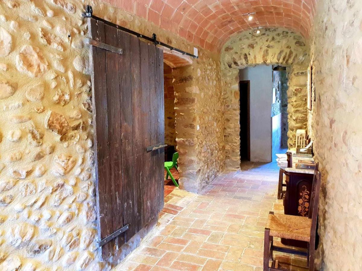 Masia Para Grupos Con Piscina Privada28 Pax Cabanelles Eksteriør billede